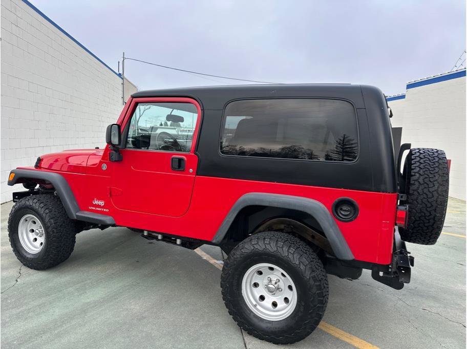 Used 2006 Jeep Wrangler Unlimited w/ Security Group image 15