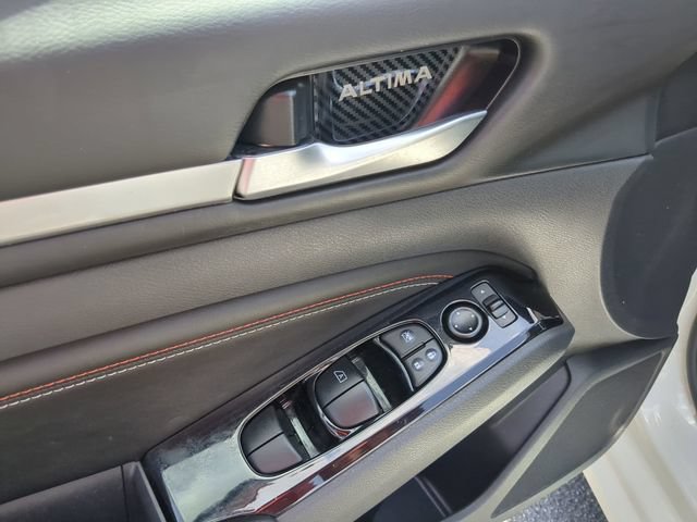 Used 2023 Nissan Altima 2.5 SR w/ SR Premium Package FWD image 13