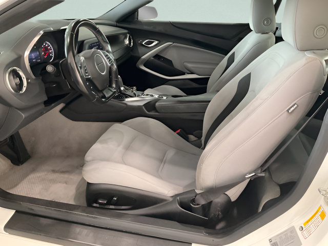 Used 2023 Chevrolet Camaro LT RWD image 2