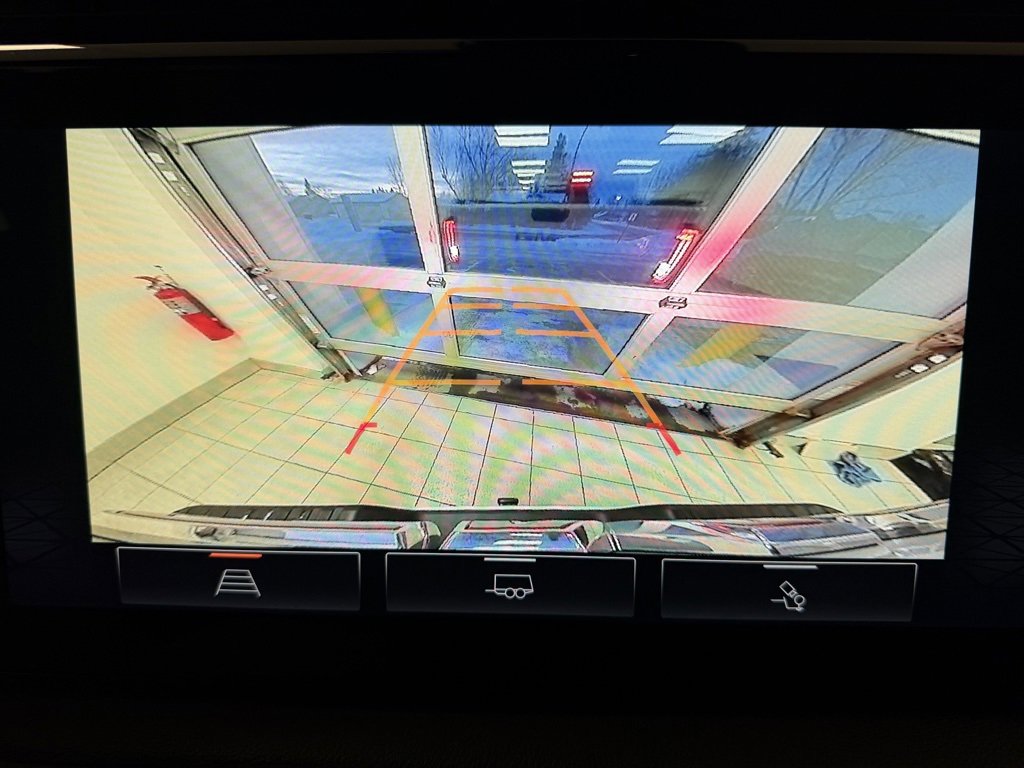 Certified 2022 GMC Sierra 1500 AT4 w/ AT4 Preferred Package image 10