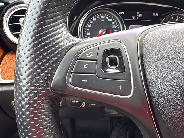 Used 2018 Mercedes-Benz E 400 4MATIC Sedan image 19