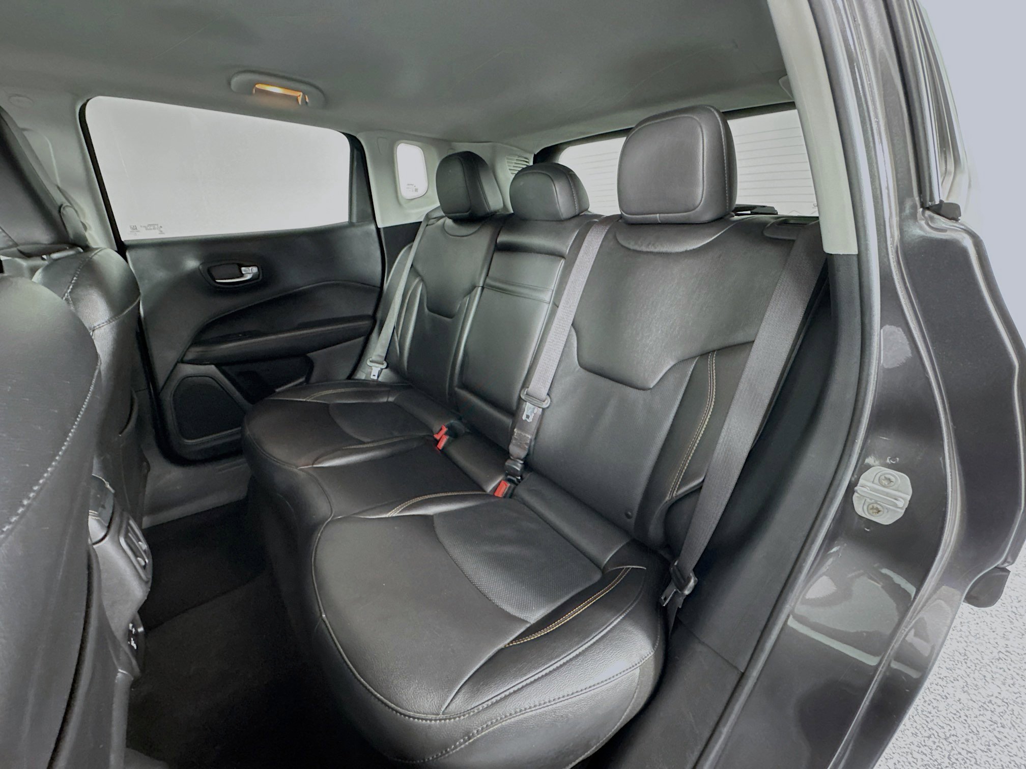 Used 2020 Jeep Compass Limited image 23