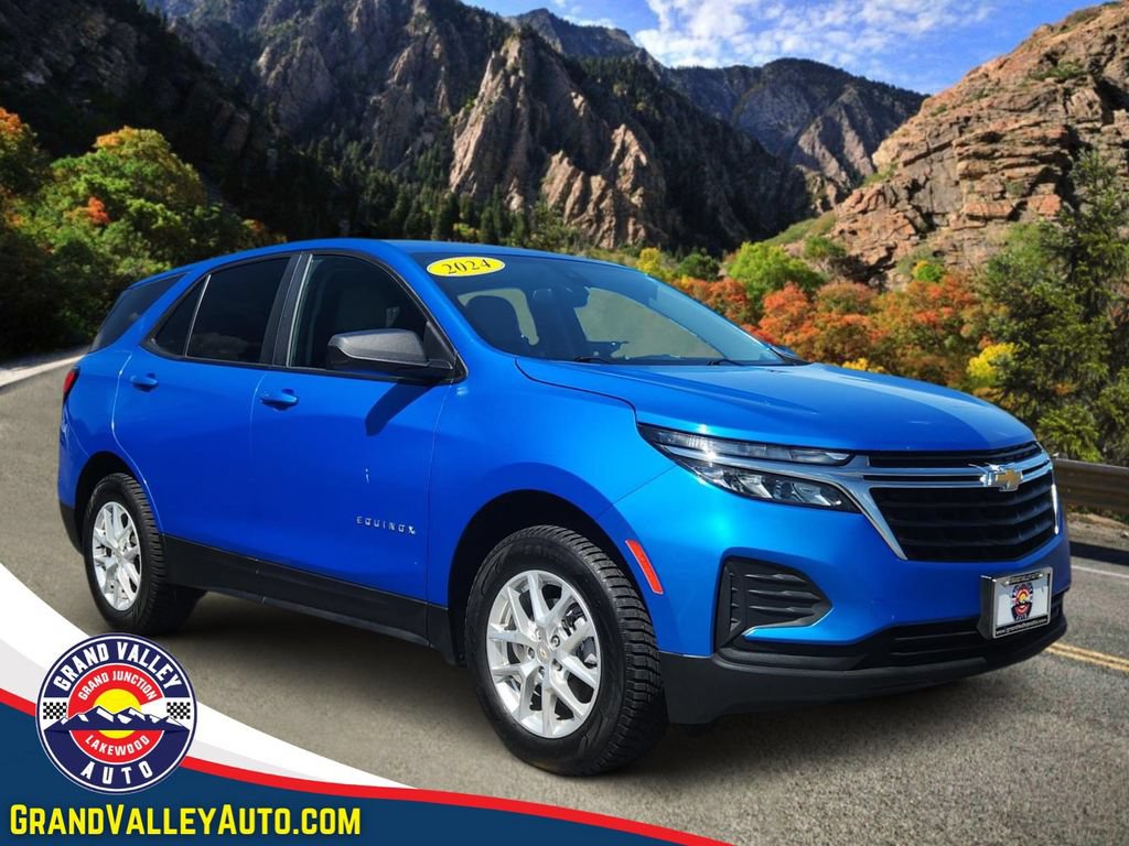 Used 2024 Chevrolet Equinox LS AWD/4WD image 1