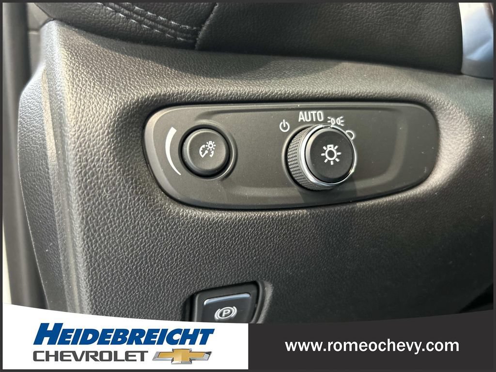 Used 2020 Chevrolet Blazer LT AWD/4WD image 29