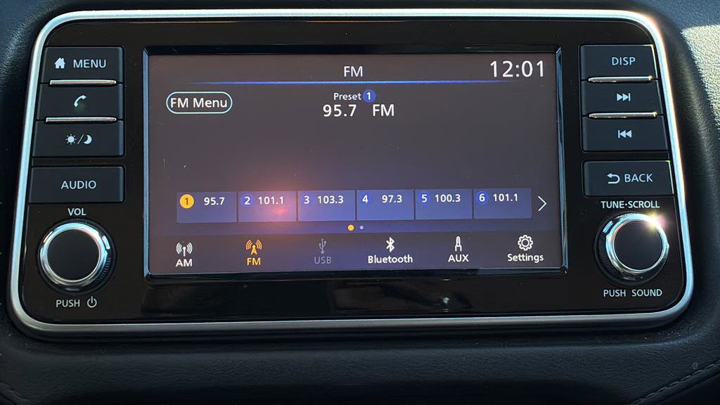 Used 2021 Nissan Versa S image 17