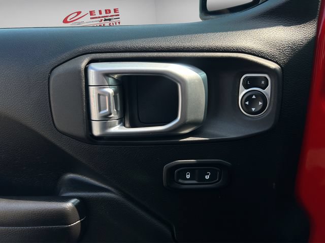 Used 2019 Jeep Wrangler Sport AWD/4WD image 38