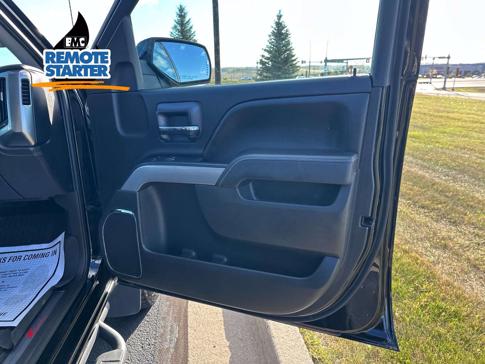 Used 2017 Chevrolet Silverado 1500 LTZ Z71 w/ Midnight Edition AWD/4WD image 35