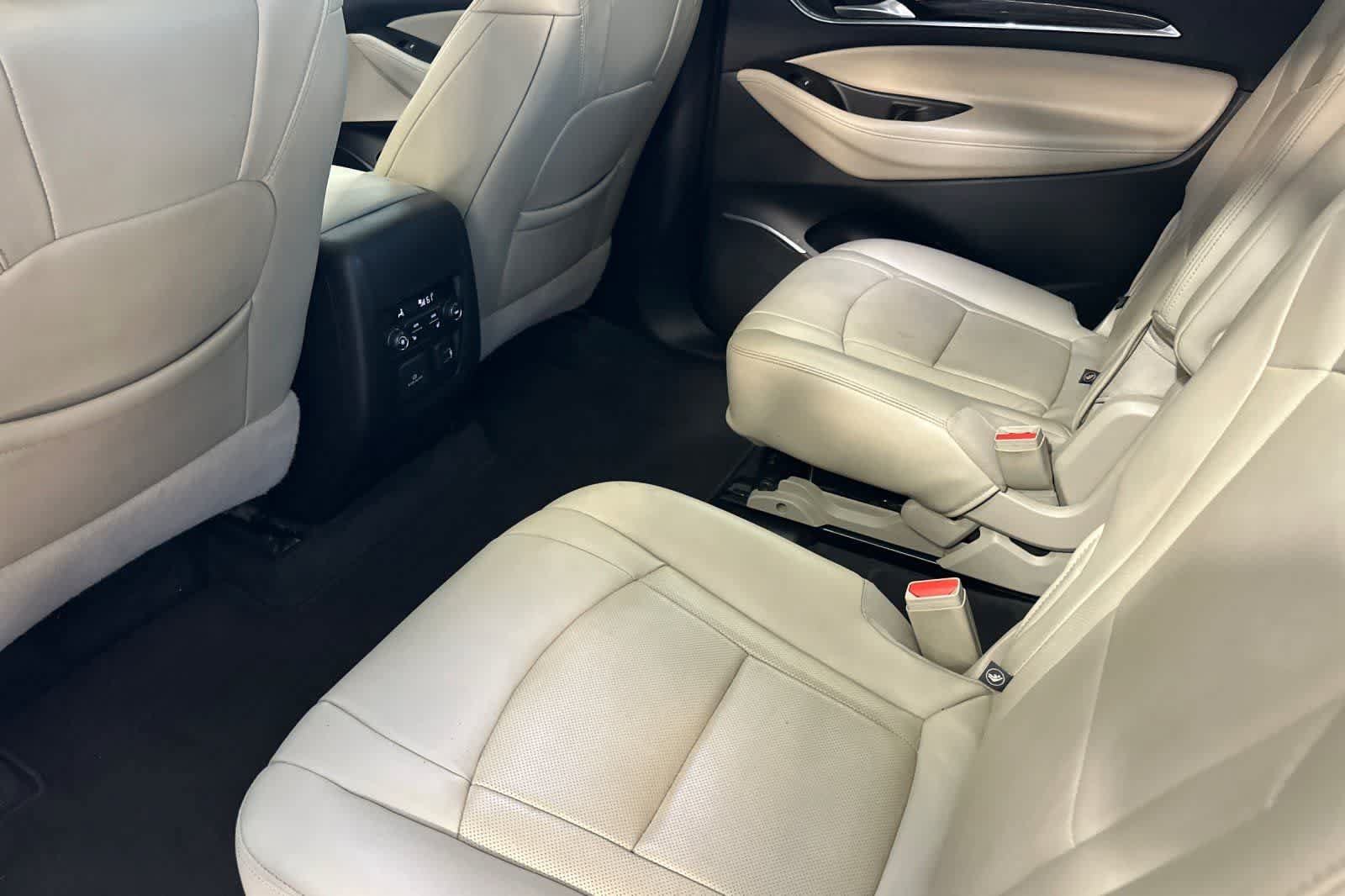 Used 2020 Buick Enclave Premium w/ Sun and Sites Package FWD image 5
