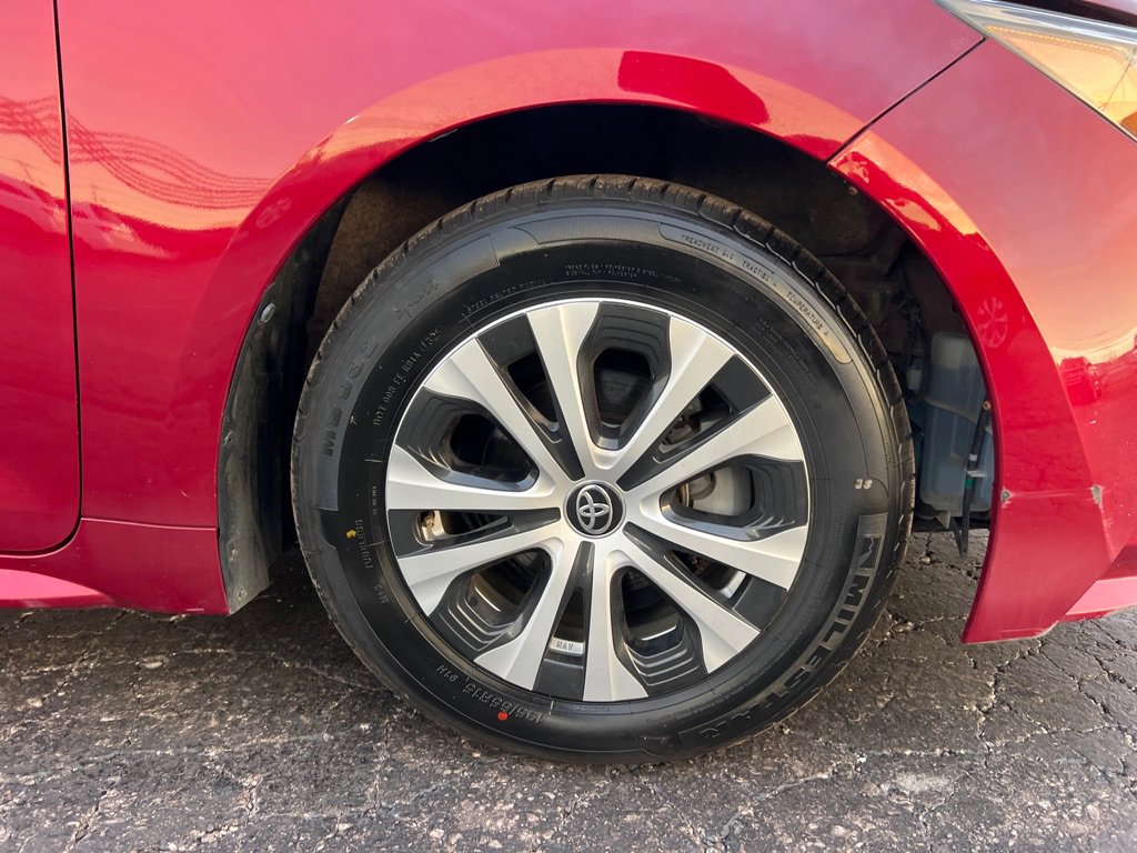 Used 2022 Toyota Corolla LE image 34