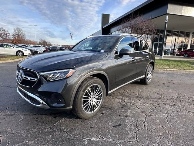 Certified 2026 Mercedes-Benz GLC 300 4MATIC image 4