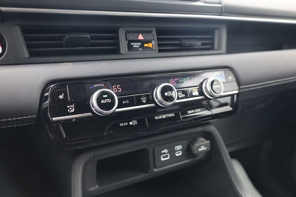 New 2025 Honda Pilot Touring image 21