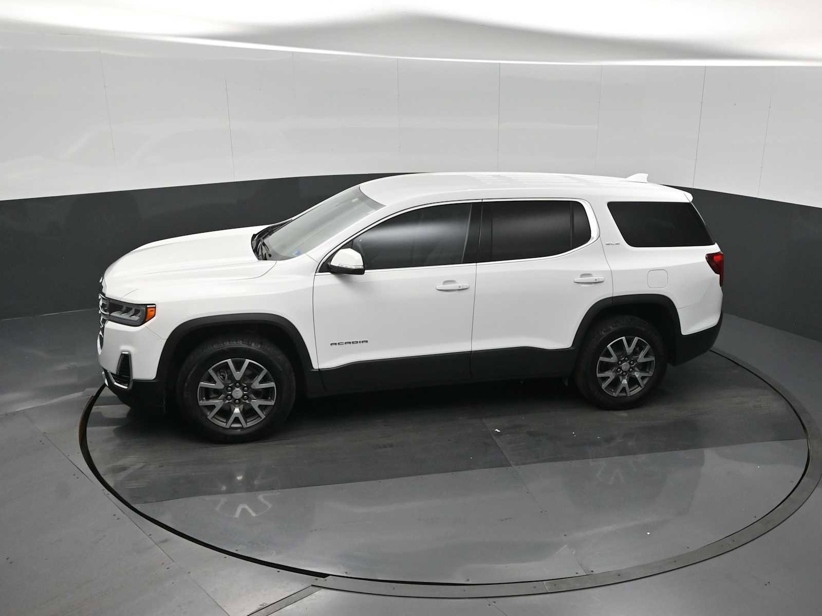 Used 2021 GMC Acadia SLE w/ LPO, Cargo Package image 22