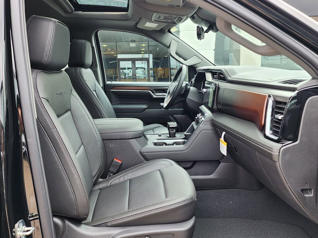 New 2026 GMC Sierra 1500 Denali w/ Denali Reserve Package AWD/4WD image 39