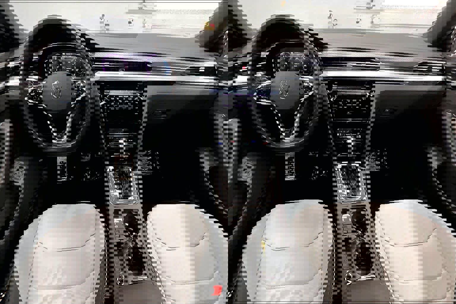 Used 2023 Volkswagen Arteon SEL Premium image 18