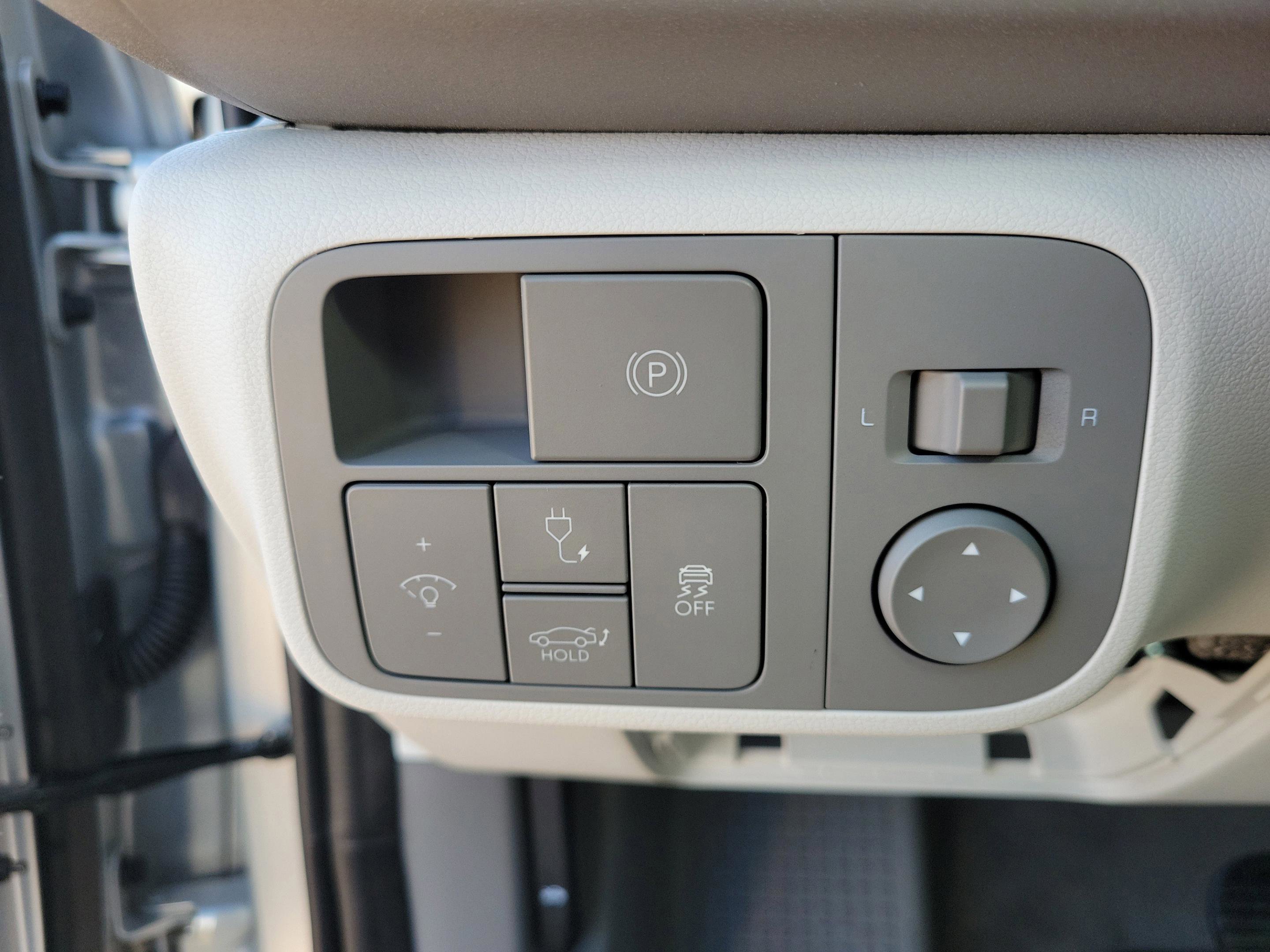 New 2025 Hyundai Ioniq 6 SEL image 16