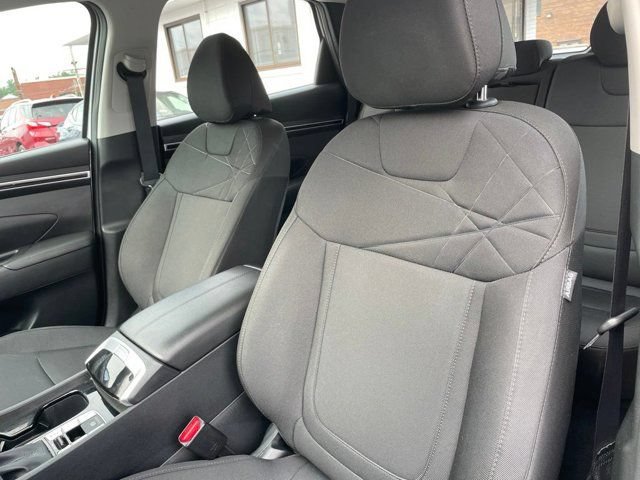 Used 2024 Hyundai Tucson SE AWD/4WD image 8