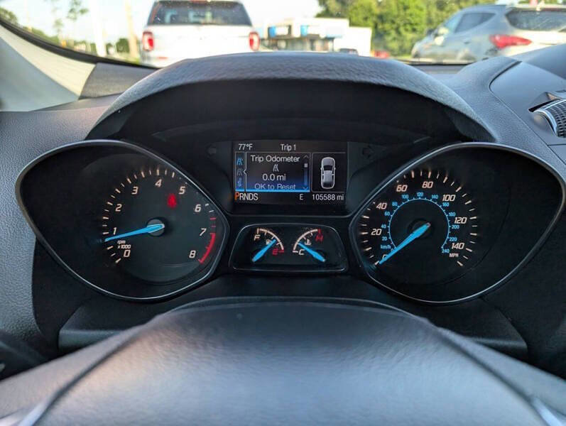Used 2016 Ford Escape SE w/ Equipment Group 201A image 18