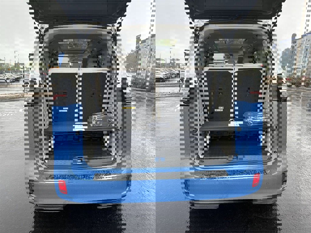 New 2025 Volkswagen ID. Buzz 1st Edition image 41