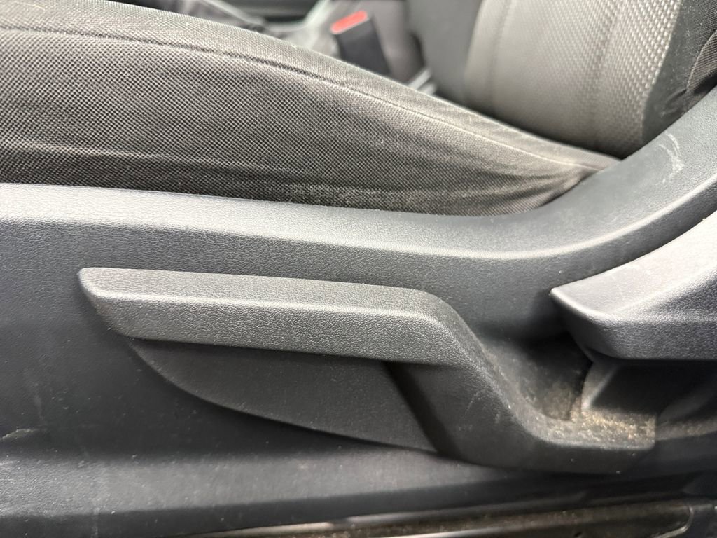 Used 2018 Subaru Impreza 2.0i image 13