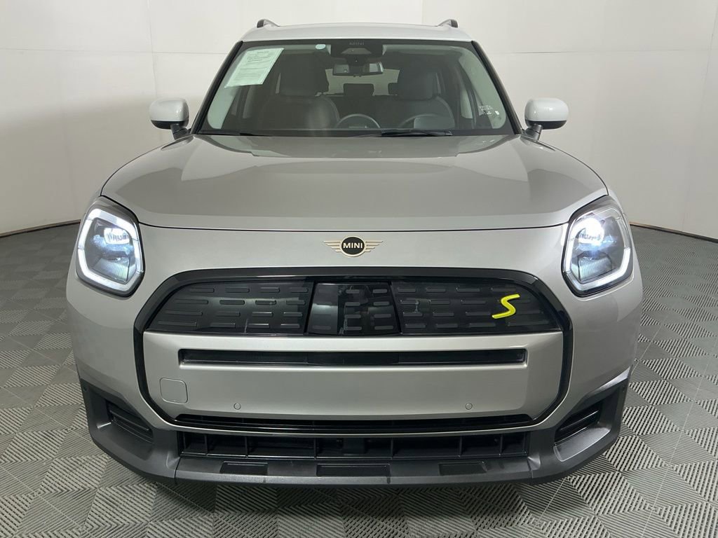 Certified 2025 MINI Cooper Countryman SE AWD/4WD image 3