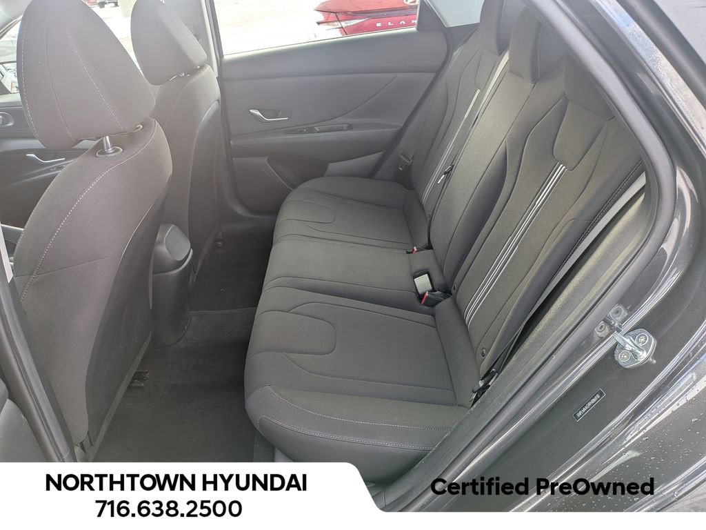 Certified 2023 Hyundai Elantra SEL image 31