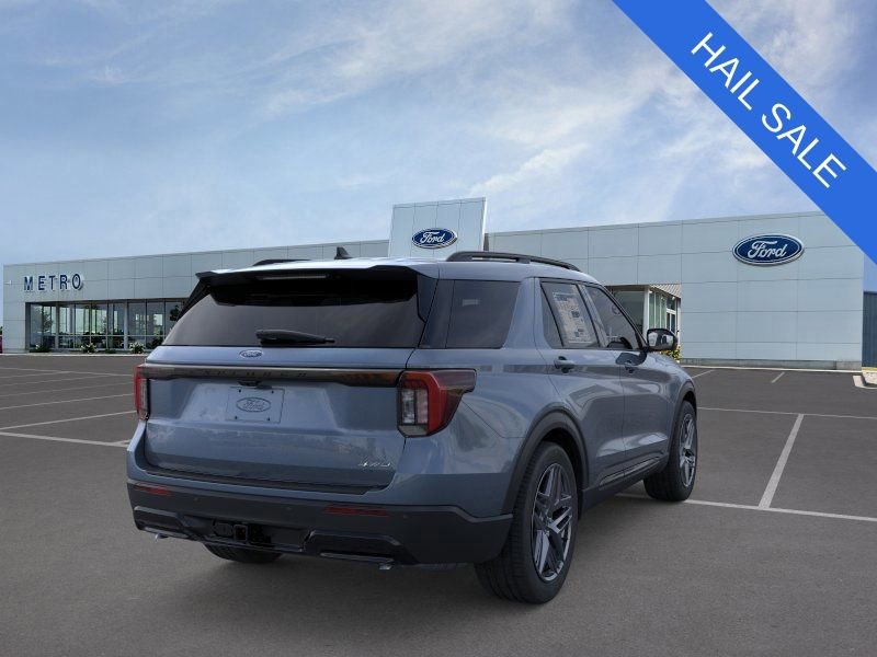 New 2026 Ford Explorer ST-Line w/ ST-Line Street Pack AWD/4WD image 8