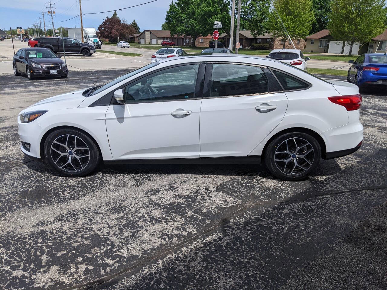Used 2017 Ford Focus SEL FWD image 6
