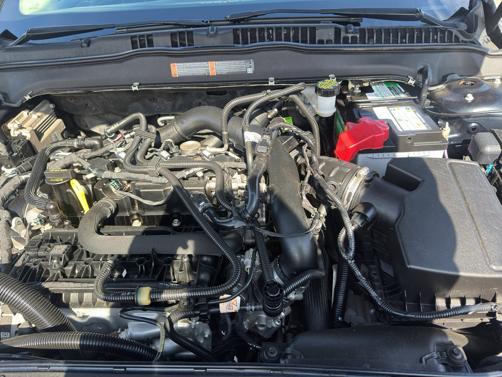 Used 2020 Ford Fusion SE image 10