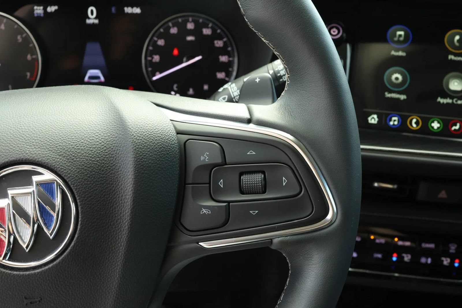 Used 2023 Buick Envision Essence AWD/4WD image 19