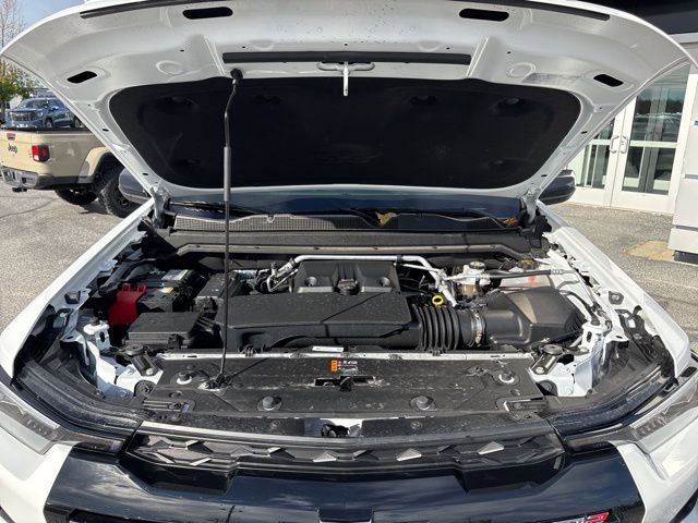Certified 2025 Chevrolet Colorado ZR2 image 9