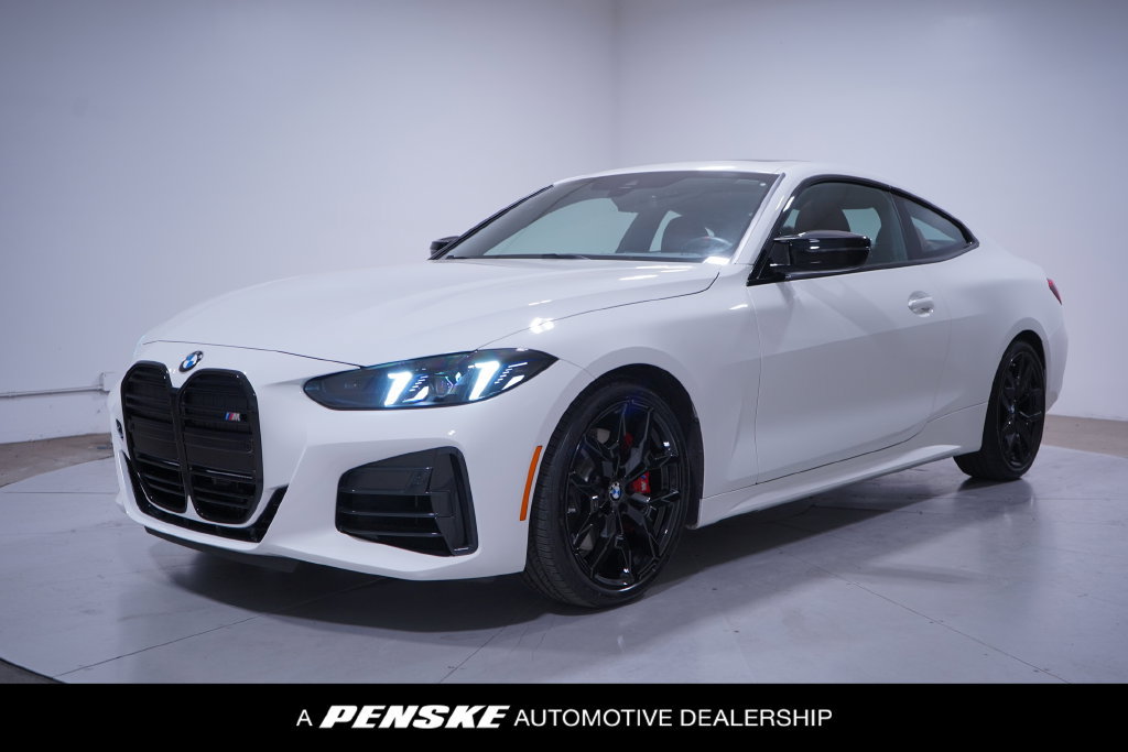 Used 2026 BMW M440i Coupe w/ Shadowloine Package RWD image 1