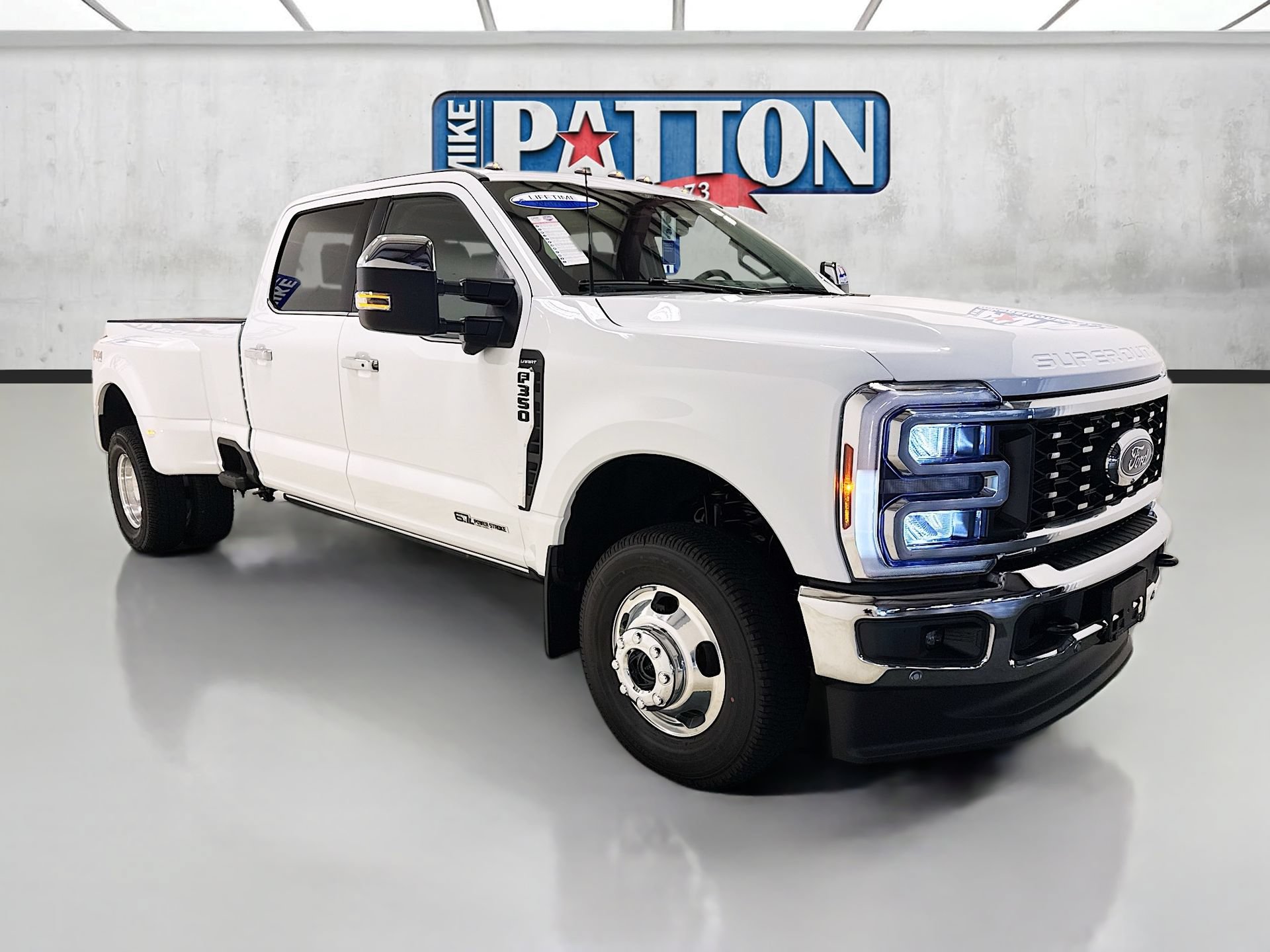 New 2026 Ford F350 Lariat w/ Lariat Ultimate Package