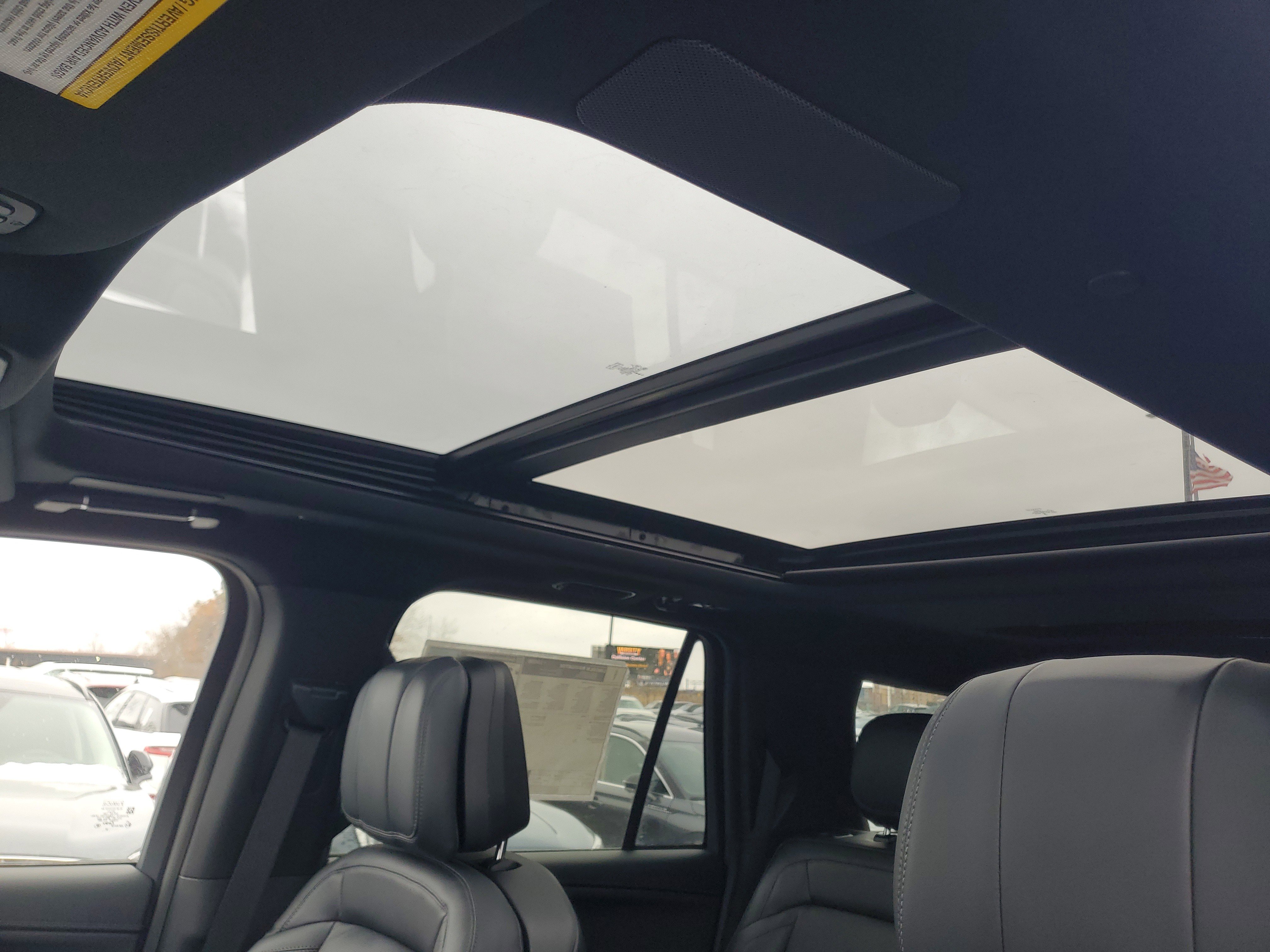 New 2026 Lincoln Navigator L Reserve w/ Jet Appearance Package image 11