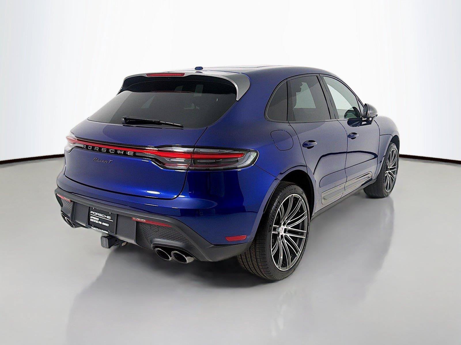 Certified 2026 Porsche Macan Turbo AWD/4WD image 28