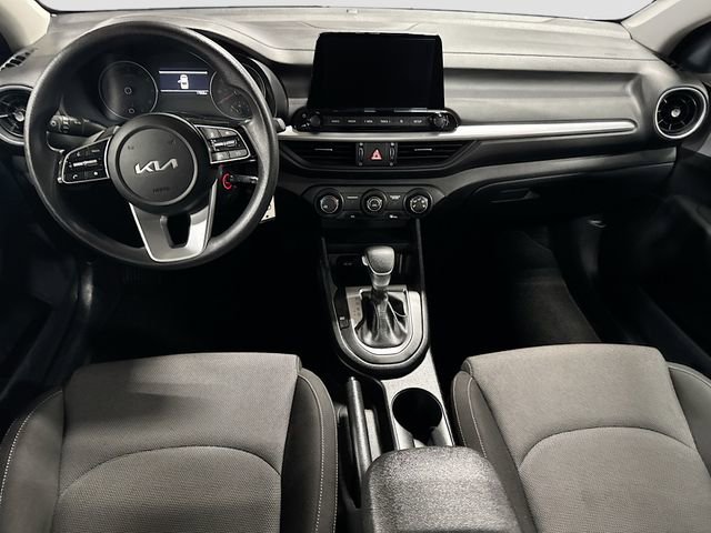 Used 2024 Kia Forte LXS w/ LXS Technology Package FWD image 21