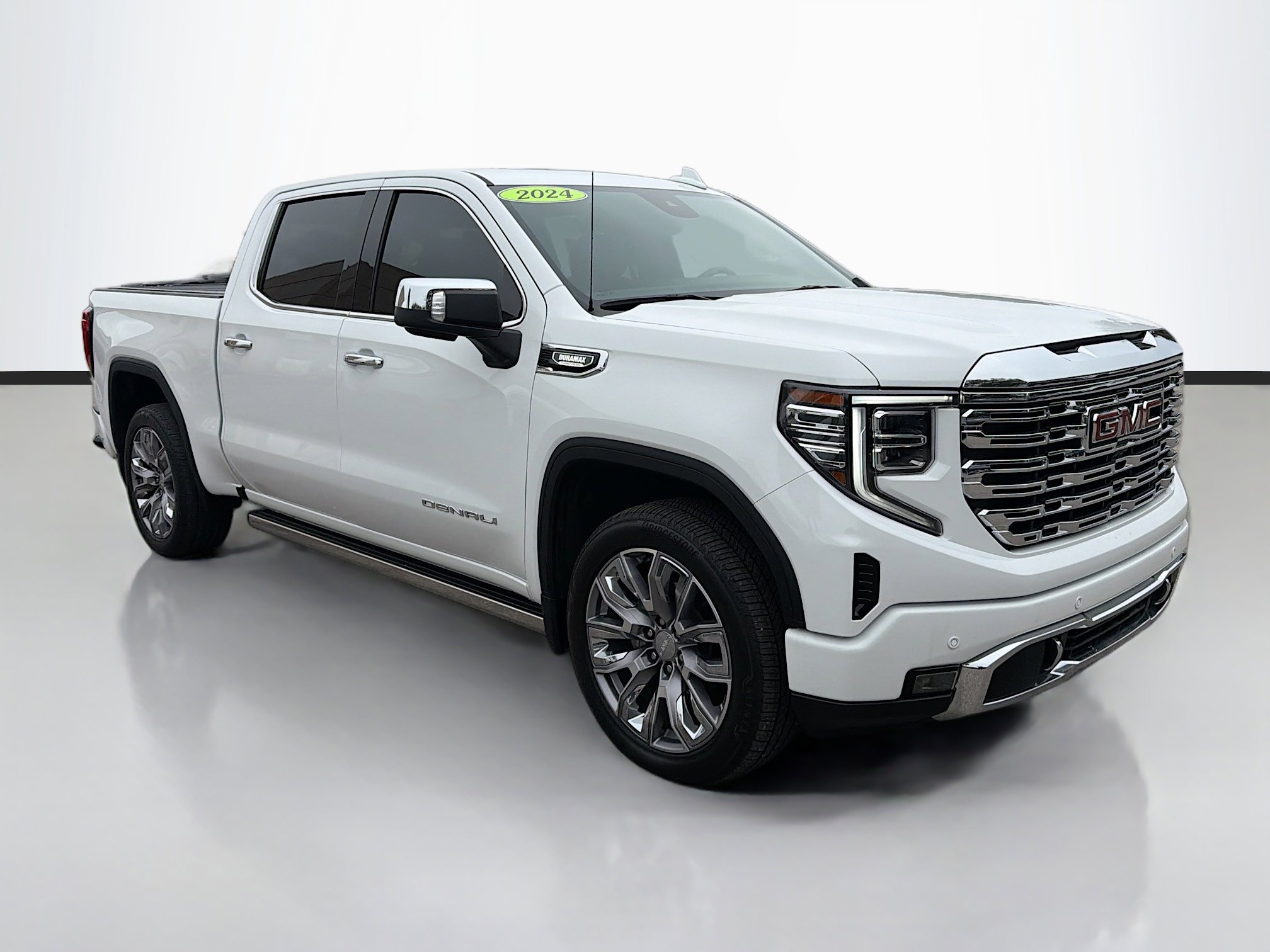 Used 2024 GMC Sierra 1500 Denali image 1