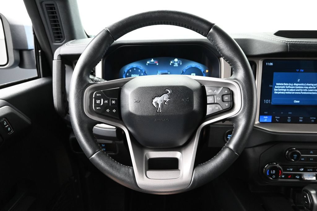 Used 2025 Ford Bronco Outer Banks AWD/4WD image 19