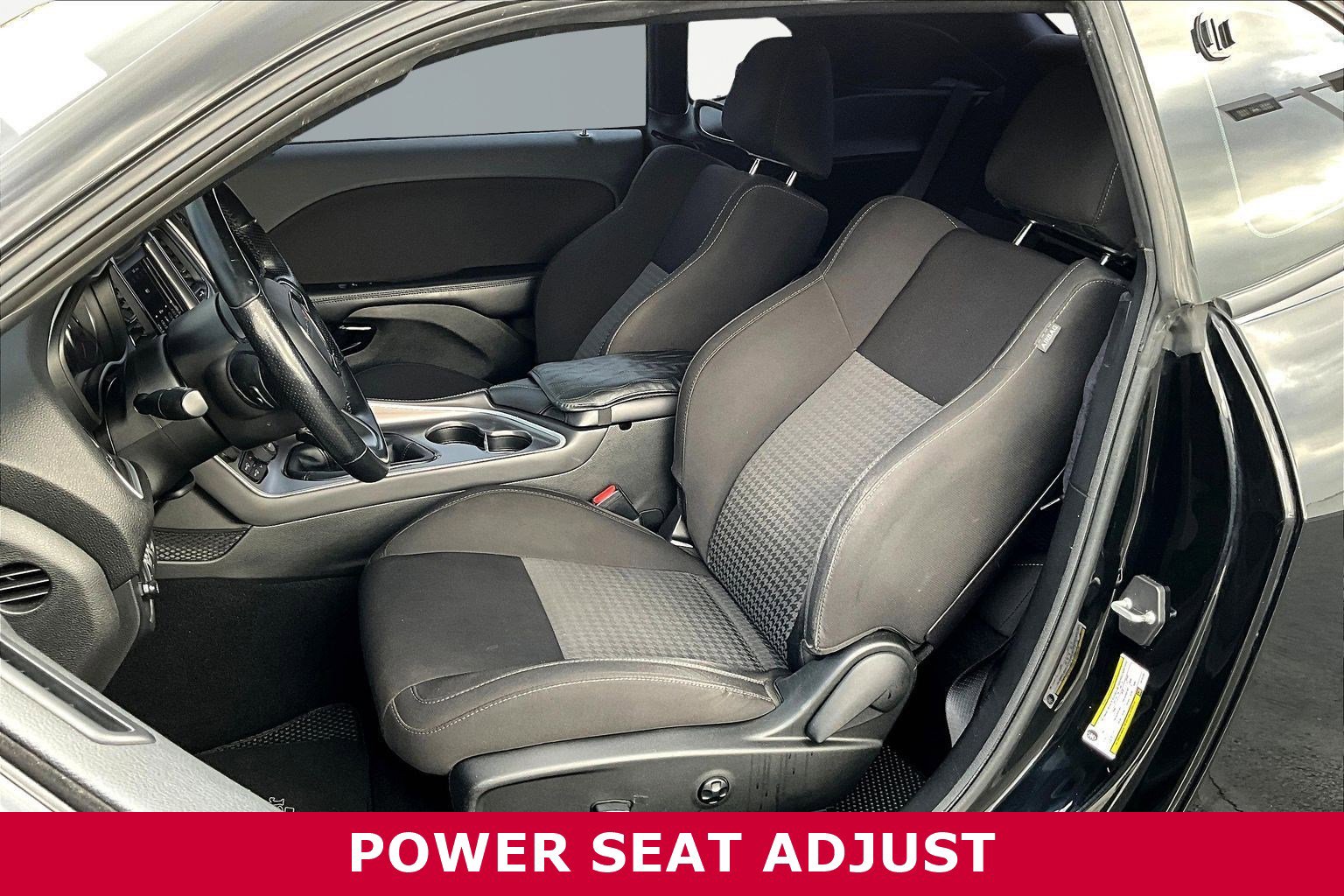 Used 2020 Dodge Challenger R/T image 21