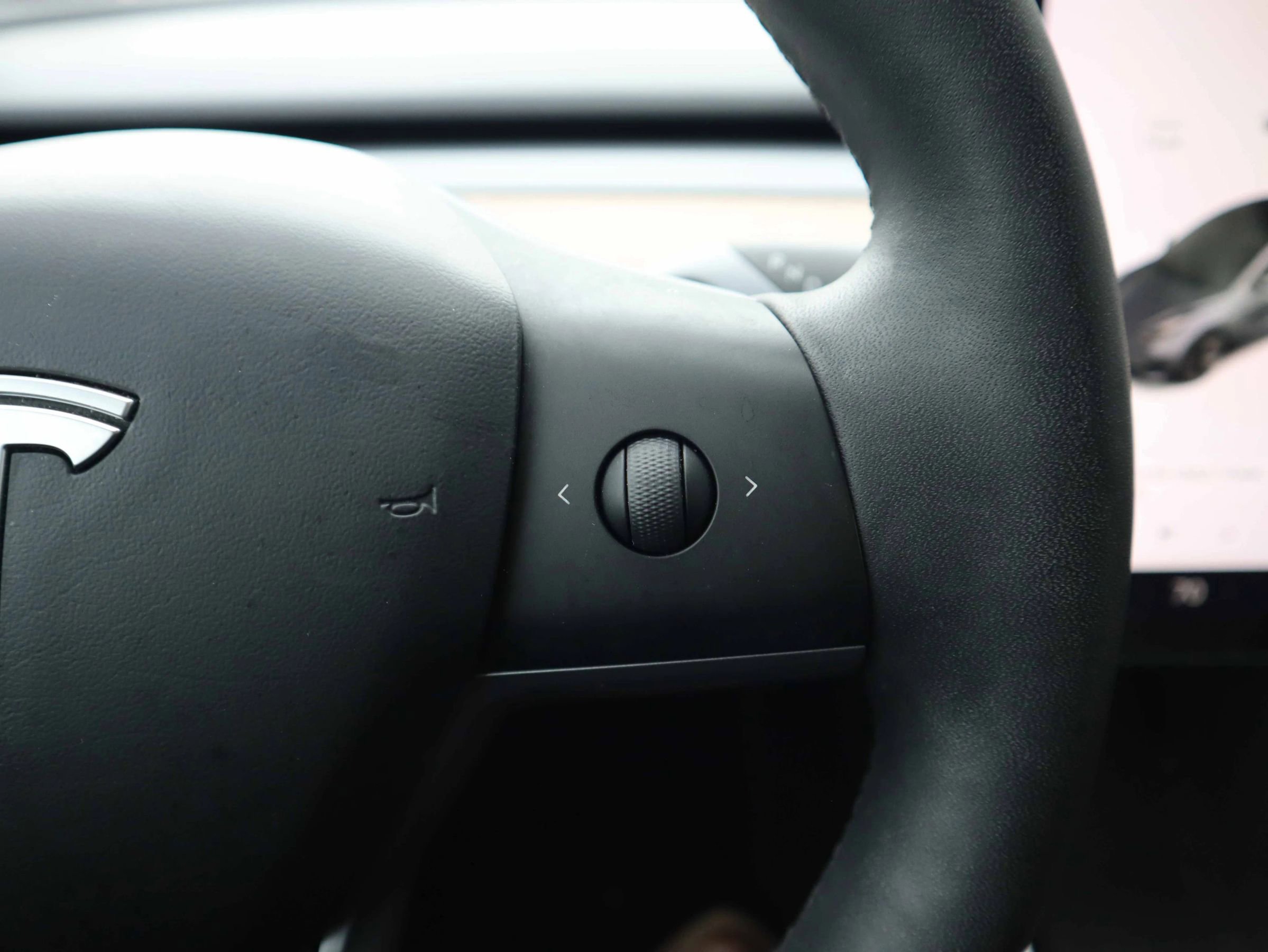 Used 2020 Tesla Model 3 Long Range image 16