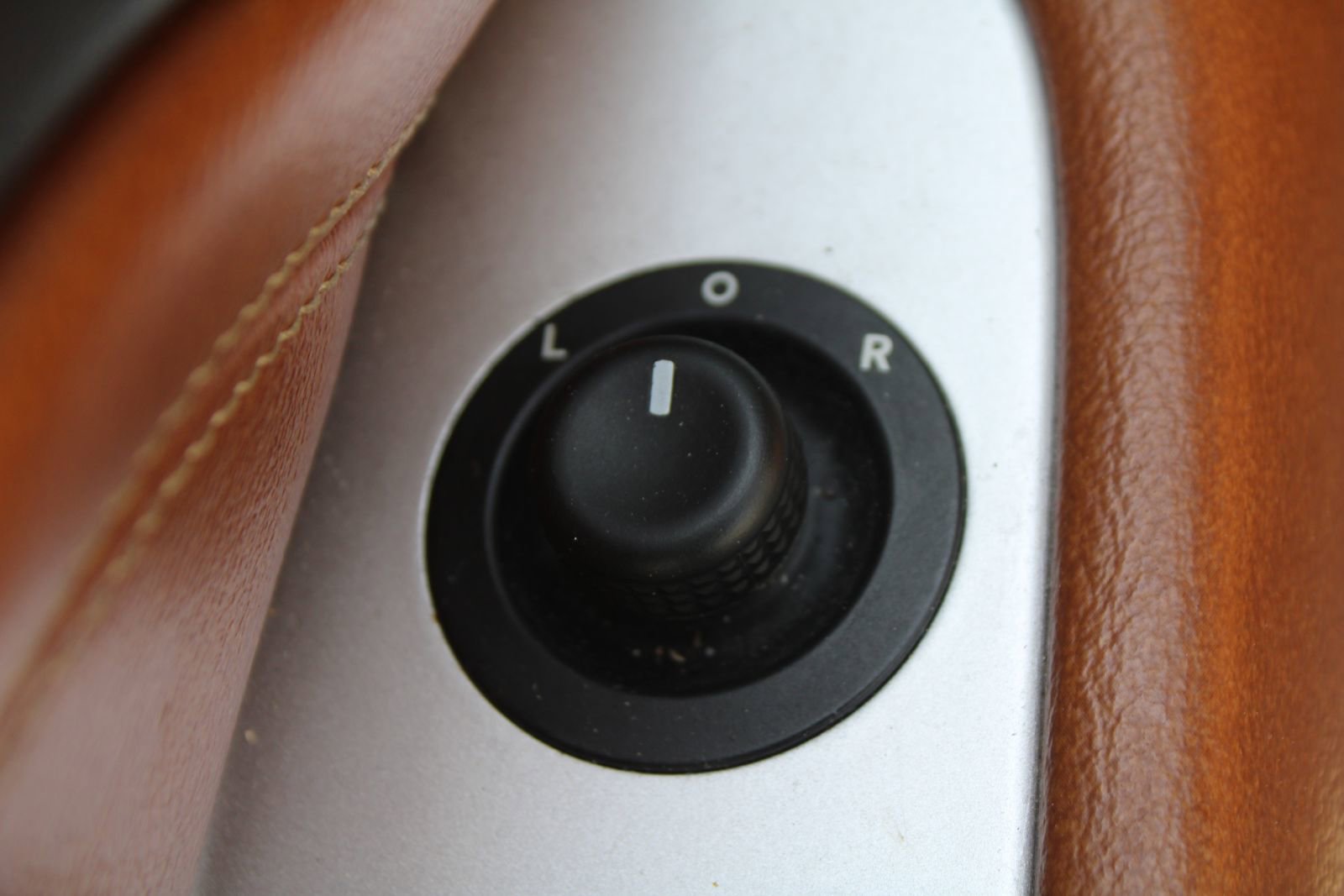 Used 2015 Jeep Compass Limited w/ Sun/Sound Group image 21