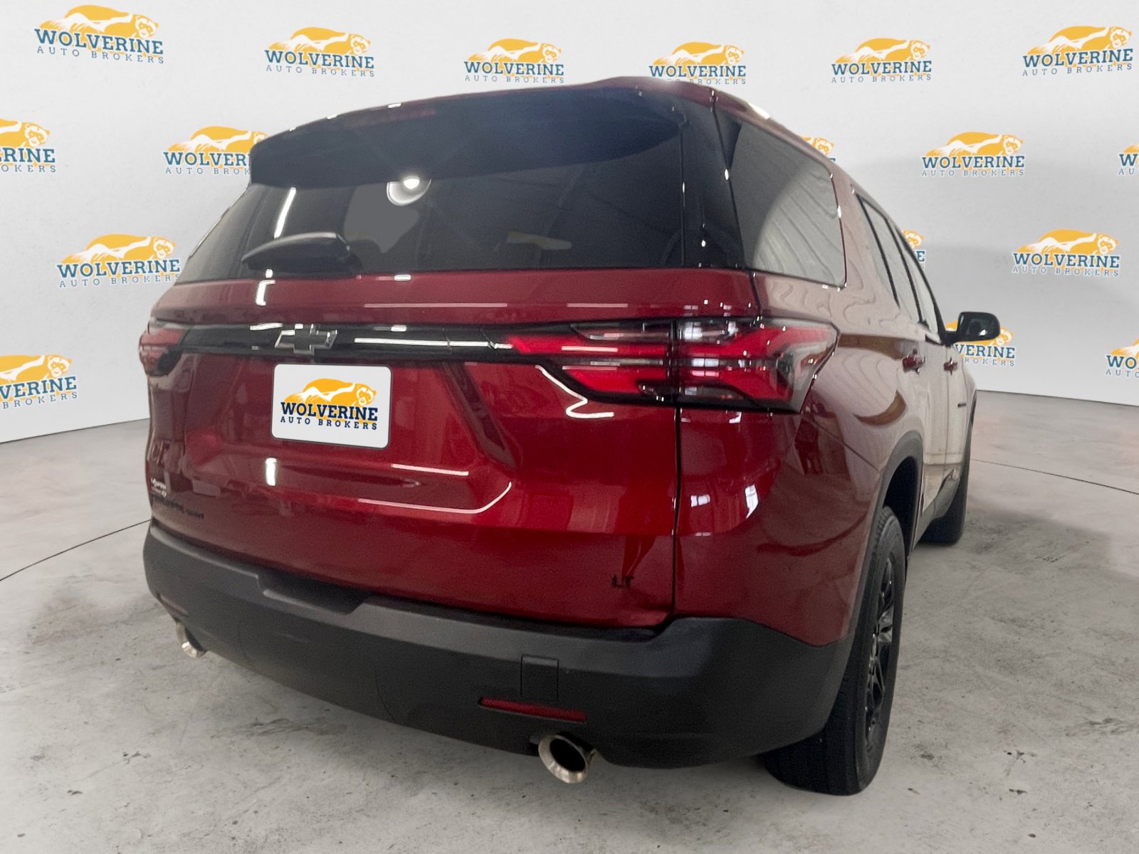 Used 2023 Chevrolet Traverse LT w/ Midnight/Sport Edition image 5