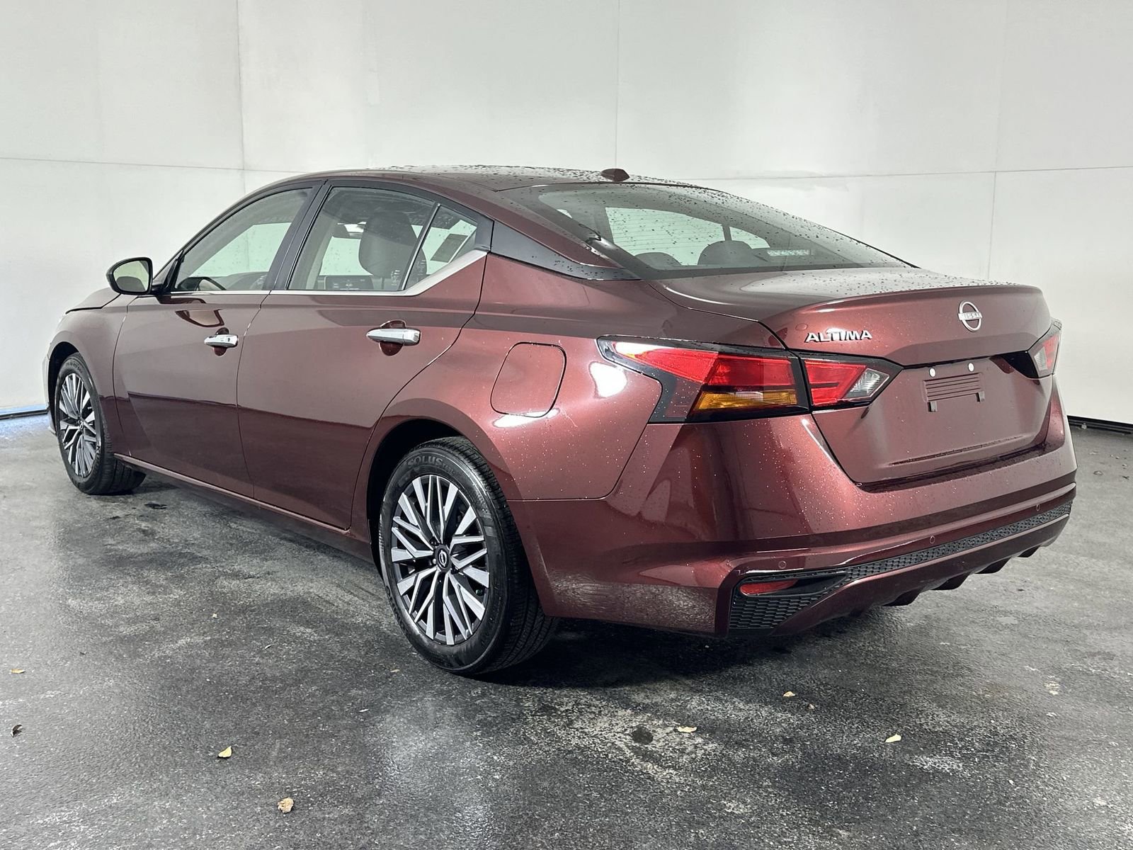 Certified 2025 Nissan Altima 2.5 SV image 6