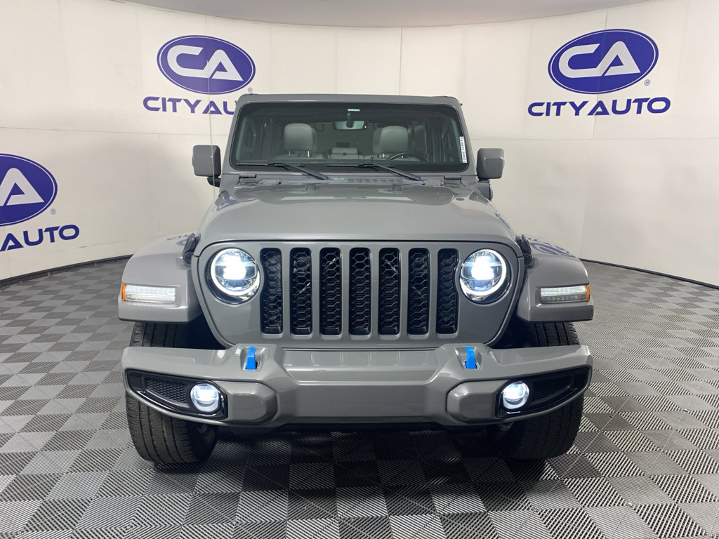 Used 2022 Jeep Wrangler Unlimited Sahara image 9