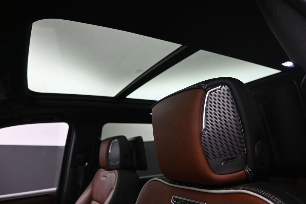 Used 2023 GMC Yukon XL Denali Ultimate w/ LPO, Floor Liner Package AWD/4WD image 21