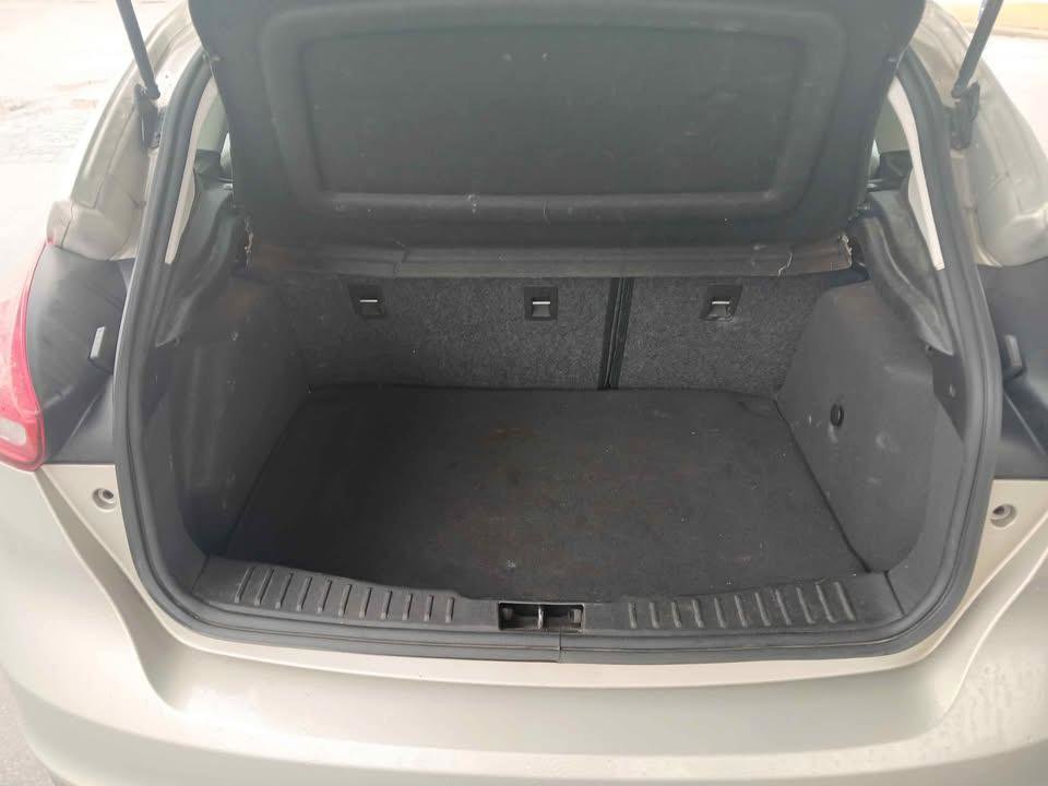 Used 2015 Ford Focus SE FWD image 10