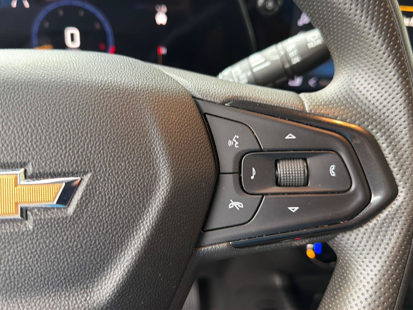 Used 2024 Chevrolet TrailBlazer LS FWD image 21