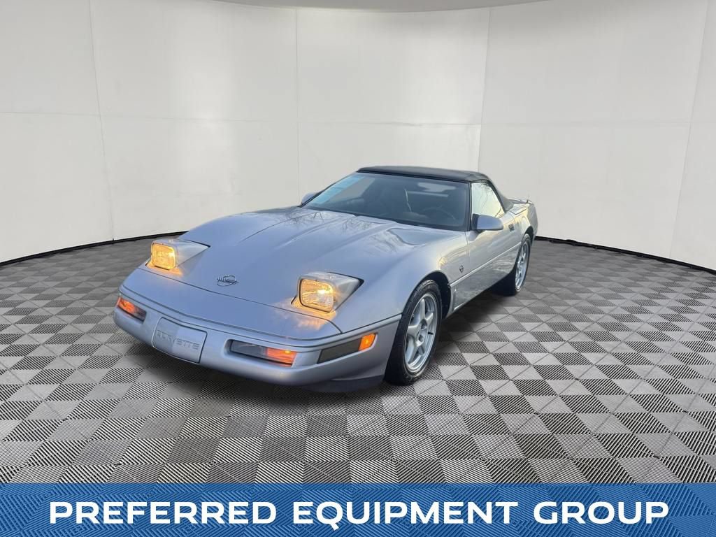 Used 1996 Chevrolet Corvette Convertible RWD image 3