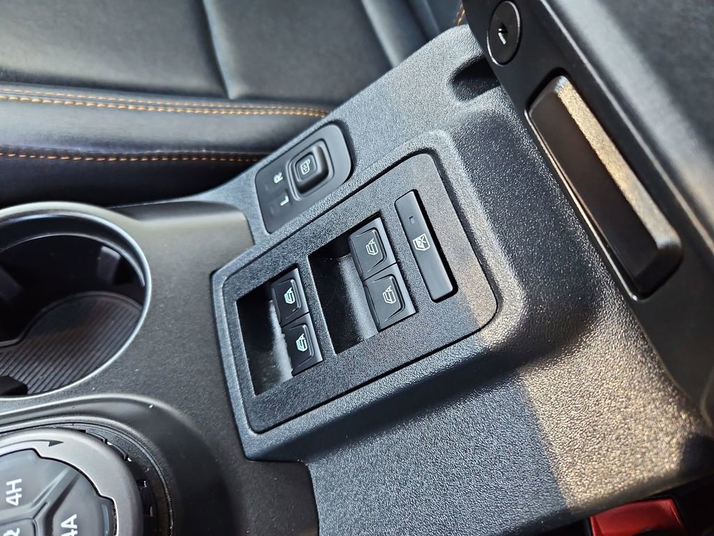 Used 2022 Ford Bronco Badlands image 22