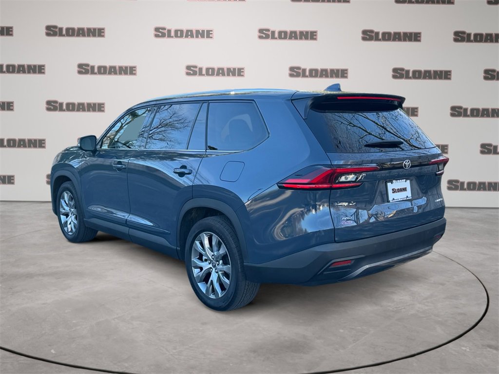 Used 2025 Toyota Grand Highlander AWD image 3
