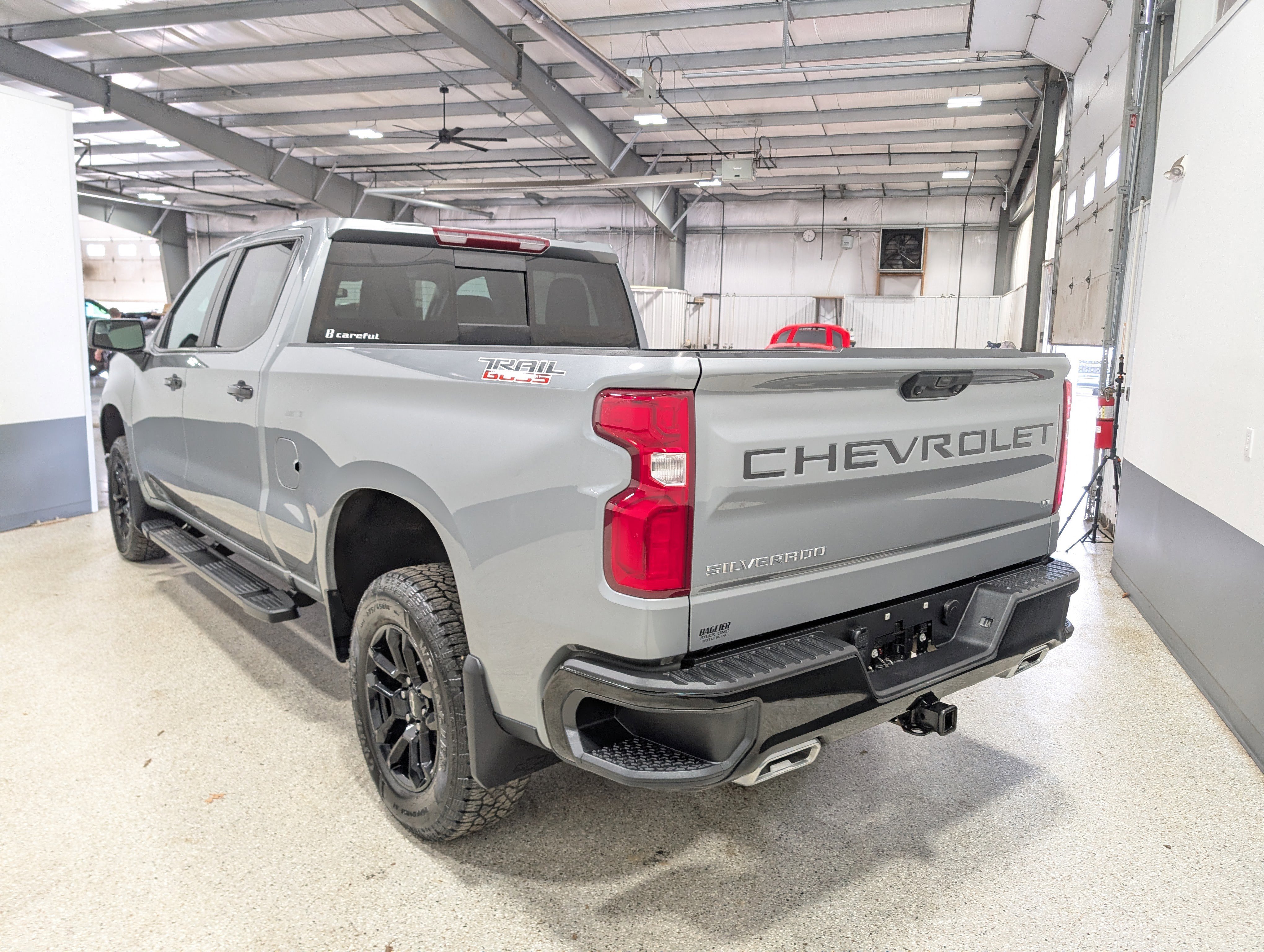 Used 2024 Chevrolet Silverado 1500 LT Trail Boss w/ Convenience Package II image 5